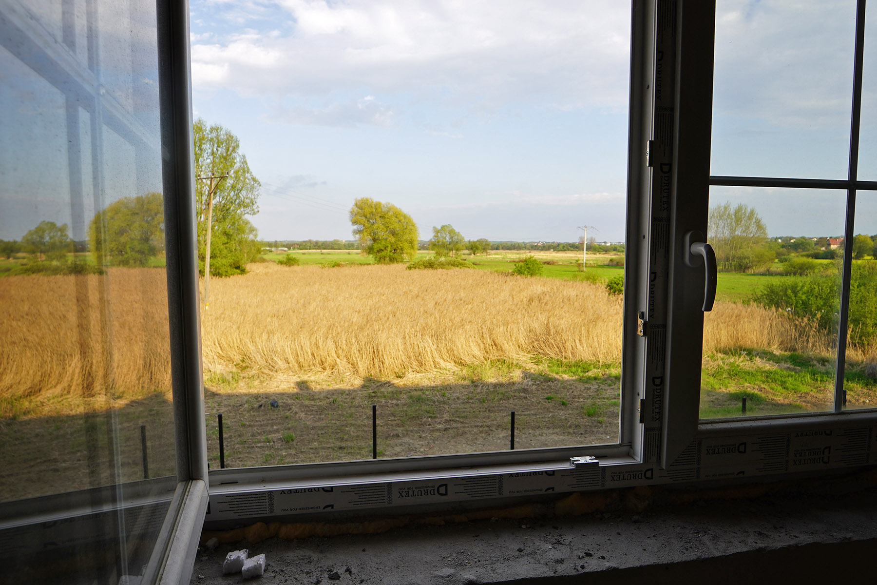 Widok z okna segmentu domu na sprzedaż